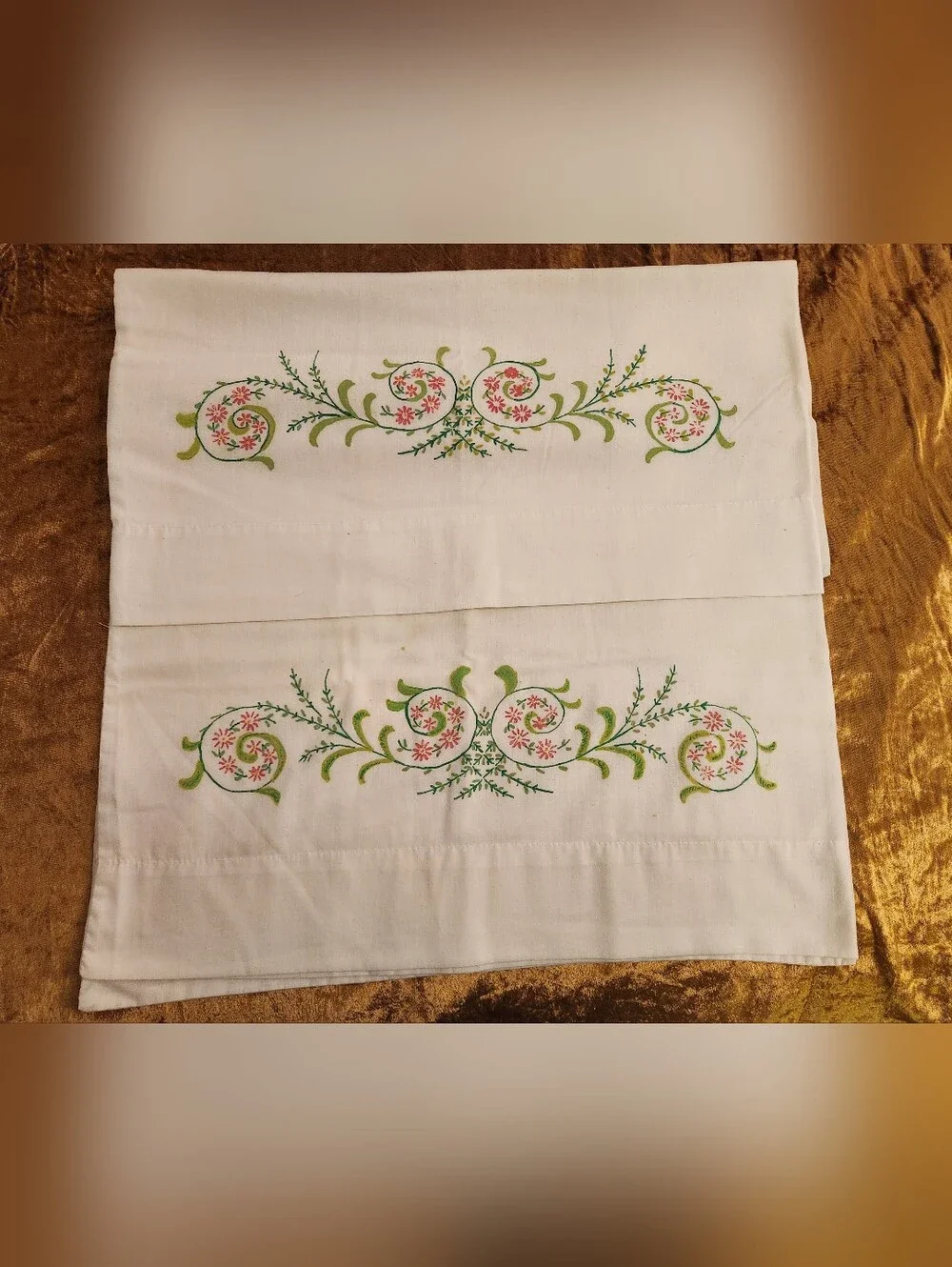 🌸 Vintage 1960s 1970s Set of Two Floral Hand Painted Pillowcases